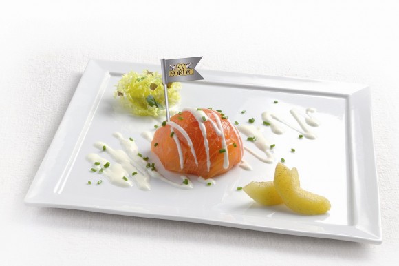Cupola di salmone scozzese Kv Nordic con mele alla panna acida e pan brioche - Le Shopping News Il Magazine per gli Appassionati di Moda e Tendenze