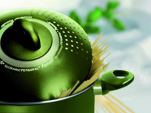 Bioceramix Terre di Siena: pentole rivestite in ceramica, dall'aspetto moderno e accattivante - Le Shopping News Il Magazine per gli Appassionati di Moda e Tendenze