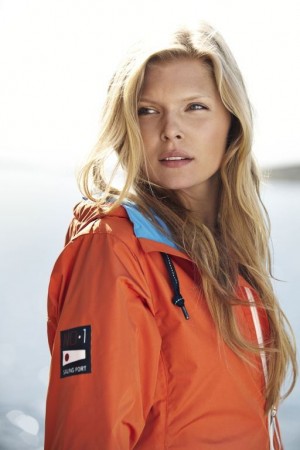 HELLY HANSEN MARSTRAND PACKABLE JACKET: la giacca da portare sempre con sè! - Le Shopping News Il Magazine per gli Appassionati di Moda e Tendenze
