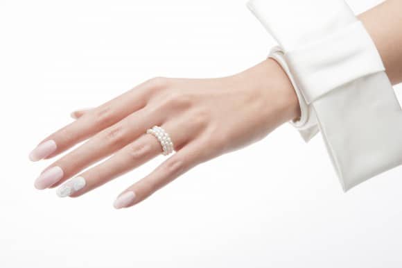 Stagione di spose, stagione di SMALTI GEL SEMIPERMANENTI ESTROSA! - Le Shopping News Il Magazine per gli Appassionati di Moda e Tendenze