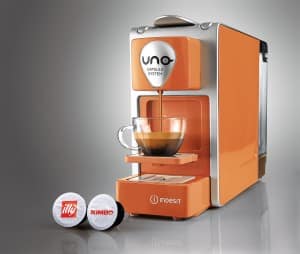 UNO Capsule System, la macchina da caffè creata da Indesit che si può usare sia con le capsule illy che Kimbo - Le Shopping News Il Magazine per gli Appassionati di Moda e Tendenze