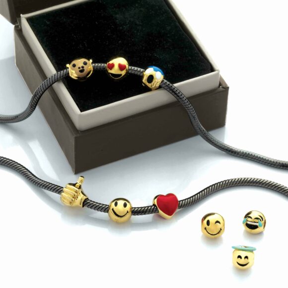 Argenesi Emoticons, il  gioiello social che  comunica il tuo stato d’animo - Le Shopping News Il Magazine per gli Appassionati di Moda e Tendenze