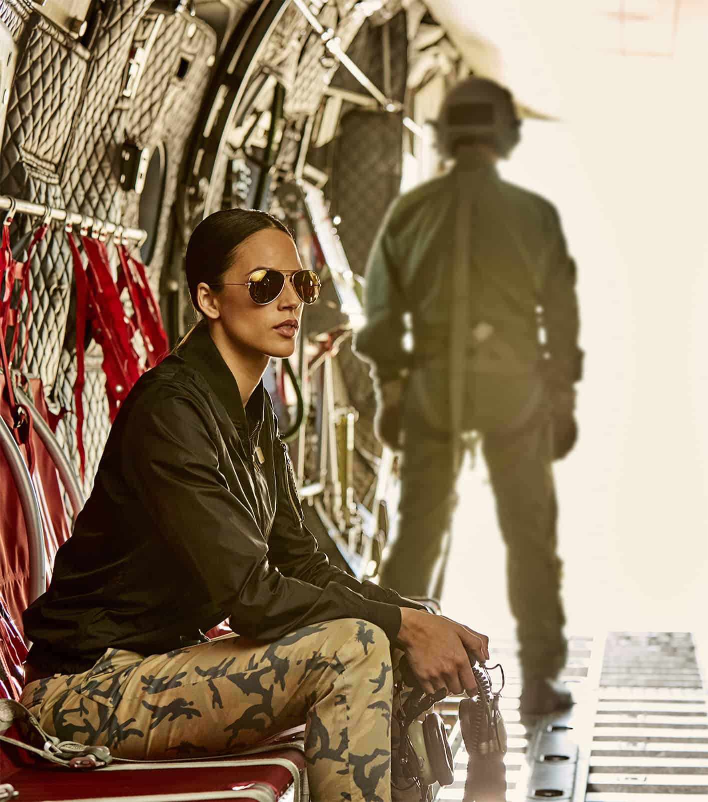 Ispirata al volo e allo stile easy chic la collezione donna SS2017 di Aeronautica Militare - Le Shopping News Il Magazine per gli Appassionati di Moda e Tendenze