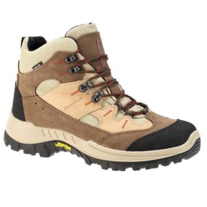 Da Decathlon equipaggiamento Quechua per escursioni estive a prova di ... improvvisi sbalzi di temperatura! - Le Shopping News Il Magazine per gli Appassionati di Moda e Tendenze
