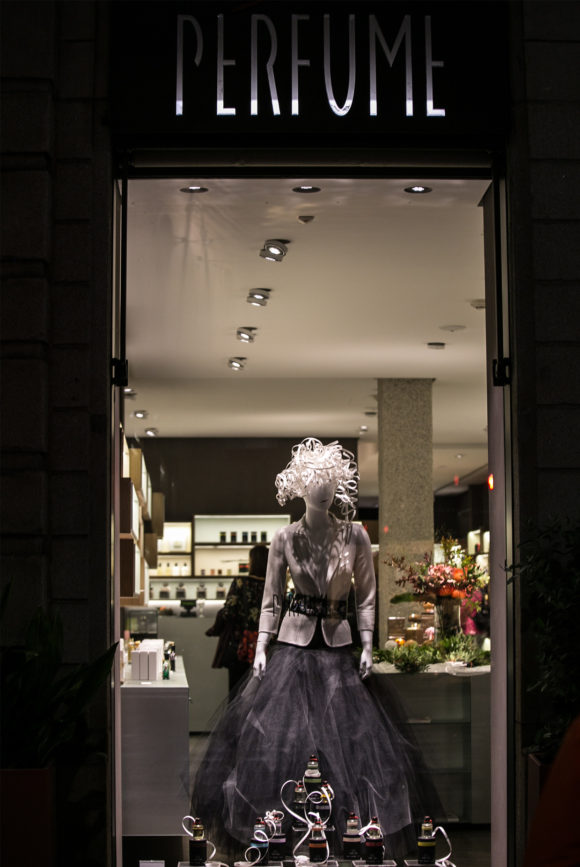 Calè Fragranze d'Autore e ECLèCKTICA insieme in una Fashion Live Performance - Le Shopping News Il Magazine per gli Appassionati di Moda e Tendenze
