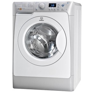 Tanti in famiglia? nessun problema al momento di lavare le stoviglie con la nuova lavastoviglie Indesit PRIME!