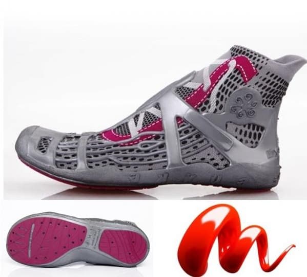 Il nuovo concetto di sneakers AKKUA R’Evolution presentato alla DESIGN WEEK 2013 – APRIL 9-14