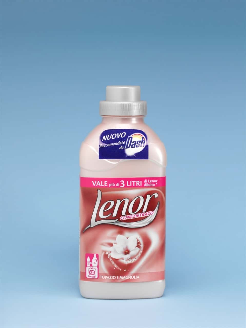 Nuovo Lenor: indossa il piacere unico di capi morbidi e profumati a lungo.