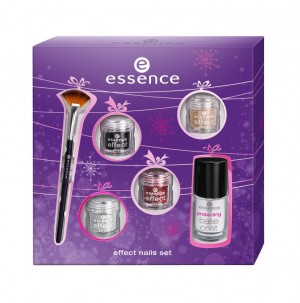 Unghie perfette a Natale con il kit essence EFFECT NAILS SET!