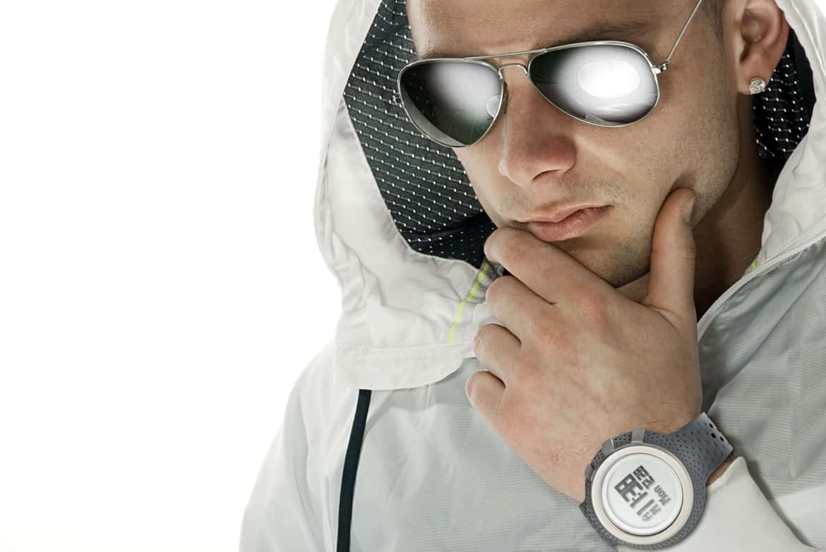 Idea regalo per Natale 2013: Ssmart Swatch di Oregon Scientific per chi vuole rimanere sempre connesso