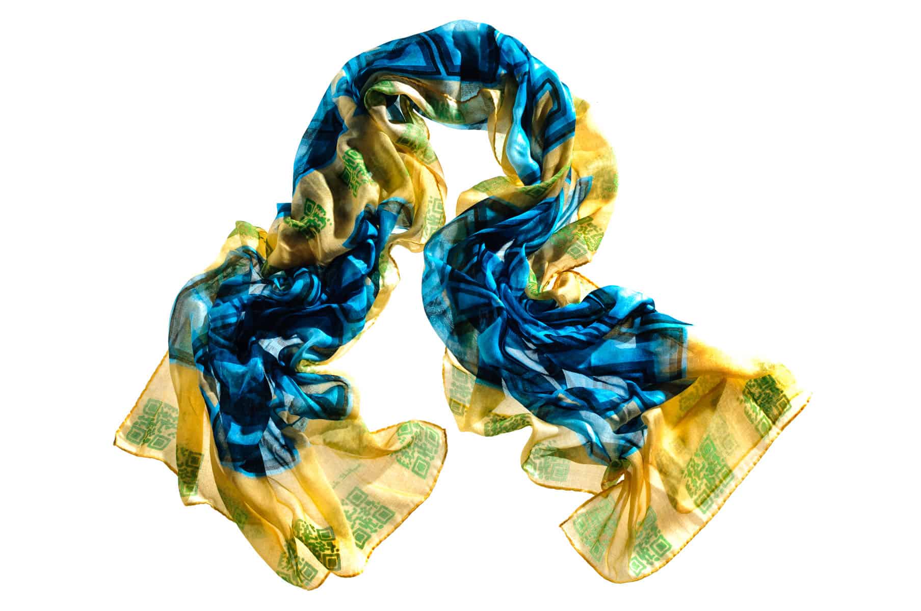 Per la primavera-estate 2014 le sciarpe e i foulard di Paolo Bottazzi si presentano con un ricco caleidoscopio di colori