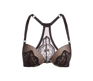 Yamamay propone per San Valentino la capsule collection IAMNAOMICAMPBELL - Le Shopping News Il Magazine per gli Appassionati di Moda e Tendenze
