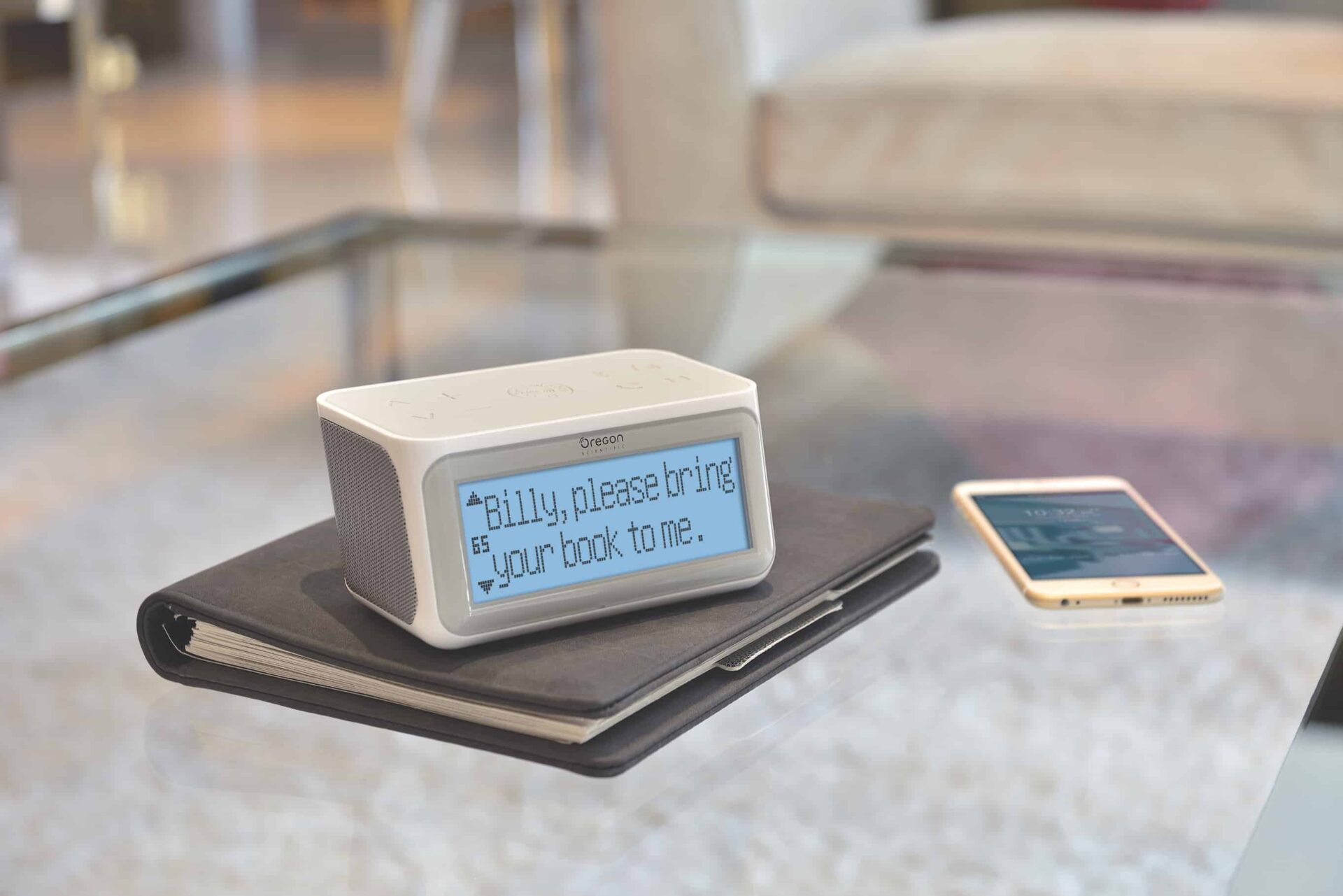 Smart Connected Clock con Internet Radio modello CIR 100 di Oregon Scientific