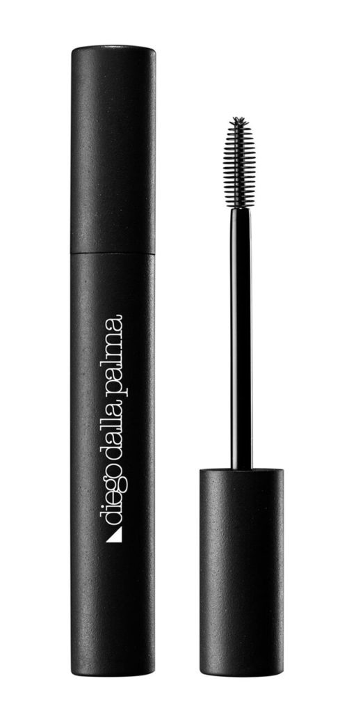 Linea MAKEUPSTUDIO diego dalla palma milano, per un make up a lunga tenuta - Le Shopping News Il Magazine per gli Appassionati di Moda e Tendenze