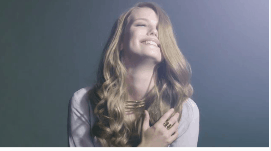 Capelli setosi e brillanti come non mai con la  nuova linea Kerasilk Color! - Le Shopping News Il Magazine per gli Appassionati di Moda e Tendenze