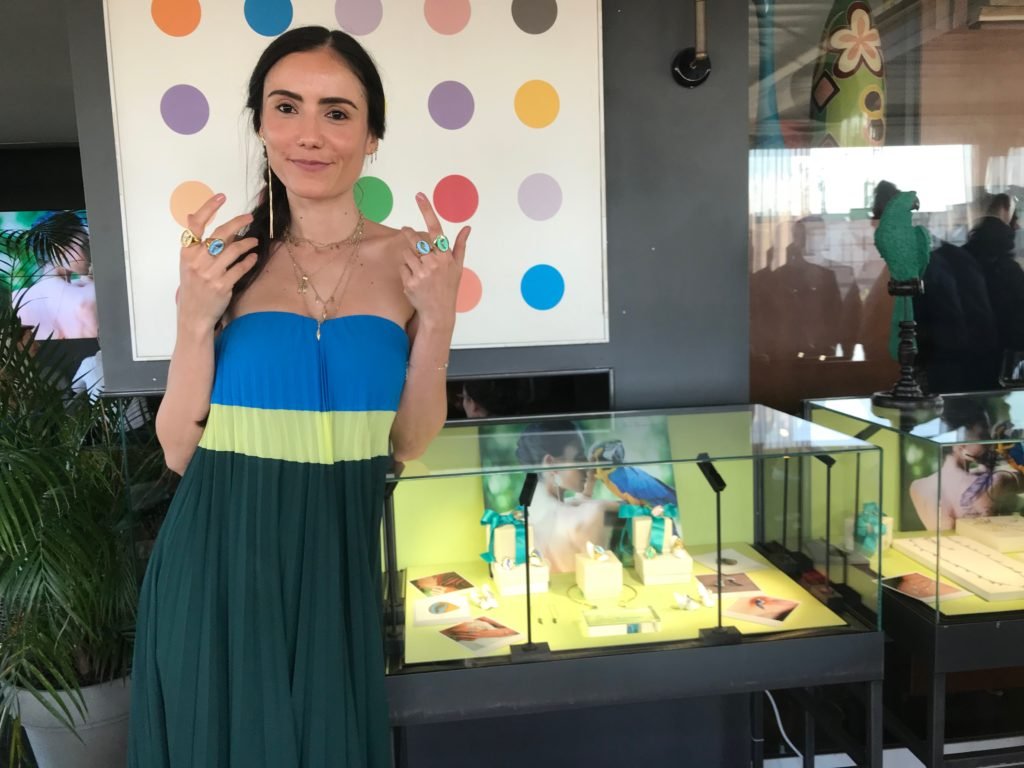 Anelli Chevalier di Thais Bernardes, sintesi perfetta di anima brasiliana e artigianalità italiana - Le Shopping News Il Magazine per gli Appassionati di Moda e Tendenze Anelli Chevalier di Thais Bernardes, sintesi perfetta di anima brasiliana e artigianalità italiana - Le Shopping News Il Magazine per gli Appassionati di Moda e Tendenze