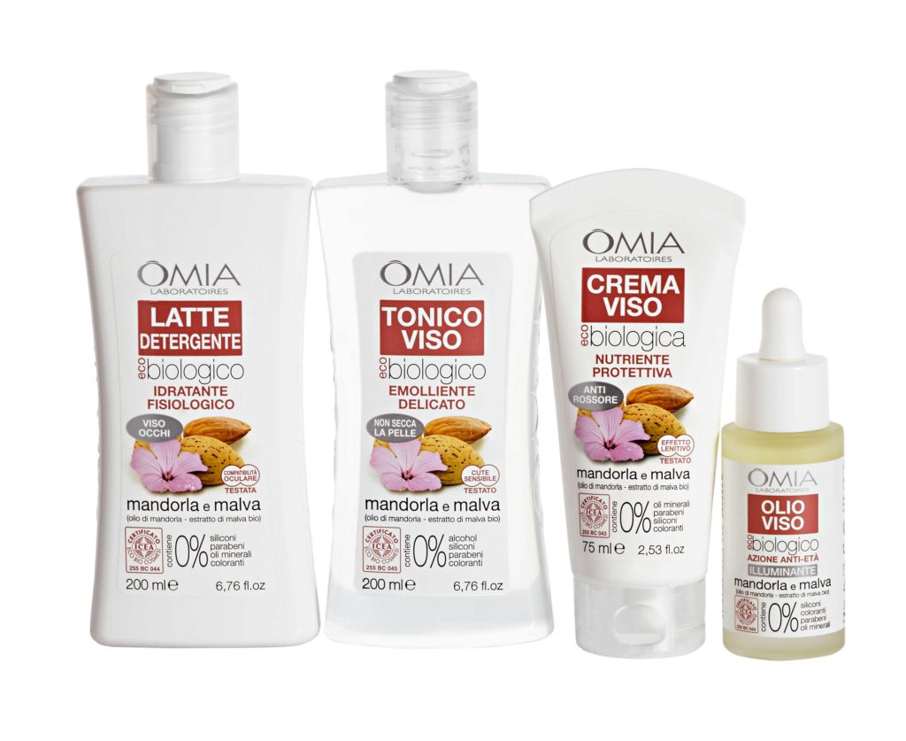 omia-linea-viso-malva-mandorla-all_-scontornata-1024x837 Beauty case da viaggio perfetto con i prodotti OMIA!