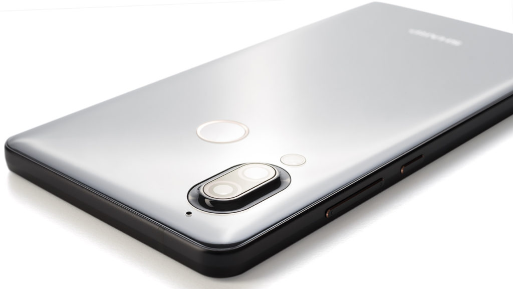 Sharp ritorna nel mercato europeo con tre nuovi modelli di smartphone - Le Shopping News Il Magazine per gli Appassionati di Moda e Tendenze