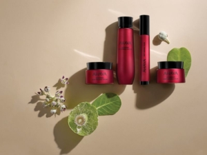 Prodotti Ahava per la cura del viso: Mineral Mud Mask e Apple of Sodom