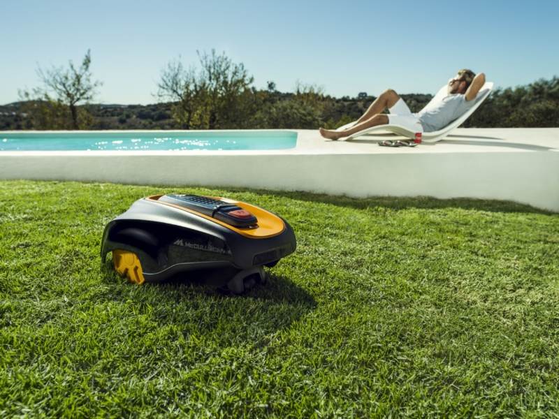 Nuovi robot rasaerba firmati McCulloch - Le Shopping News Il Magazine per gli Appassionati di Moda e Tendenze