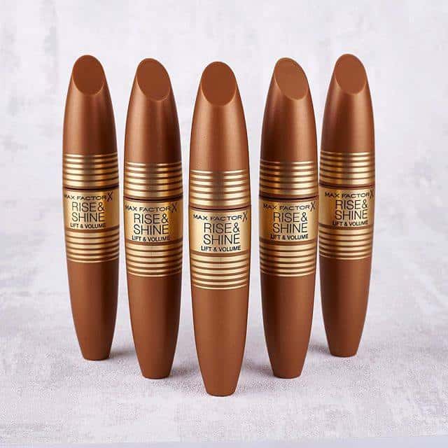 Max Factor presenta la linea make up "Rise & Shine": mascara, matite e ombretti per un trucco scintillante - Le Shopping News Il Magazine per gli Appassionati di Moda e Tendenze