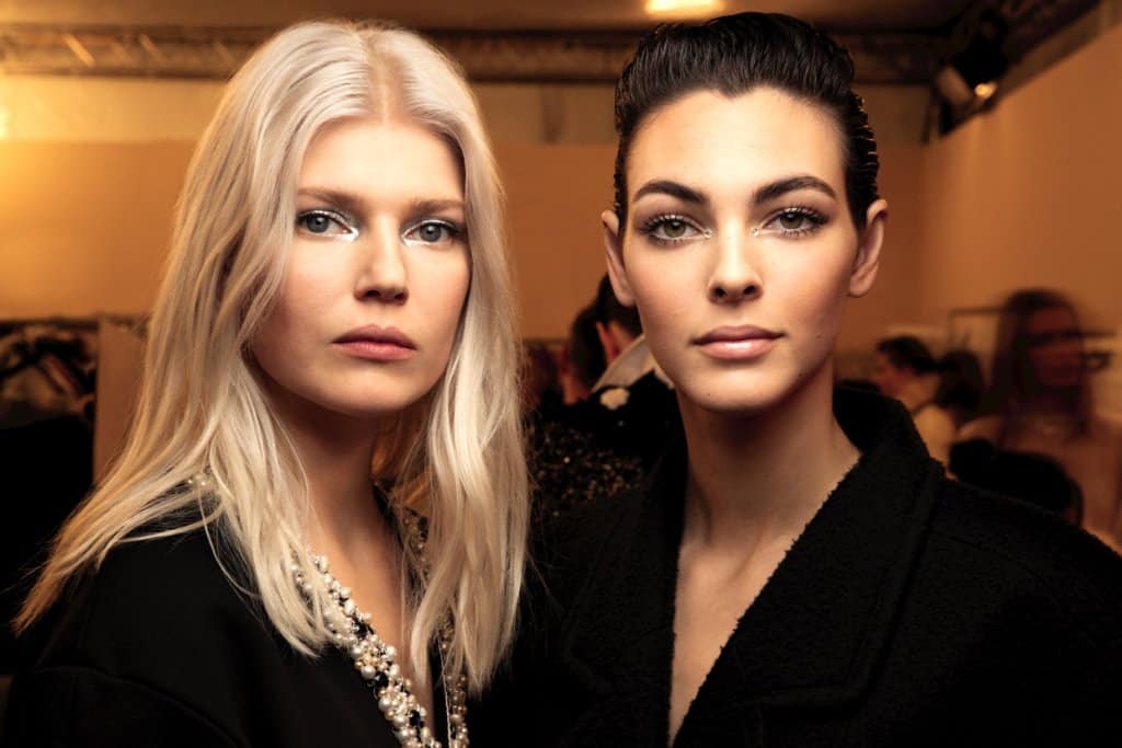 Chanel Métiers D’Art  2019/20, il make up per la sfilata - Le Shopping News Il Magazine per gli Appassionati di Moda e Tendenze