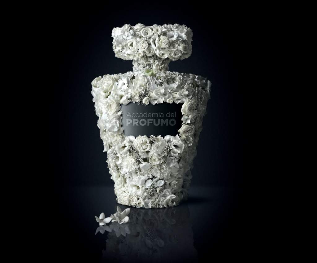 Accademia del Profumo celebra i suoi 30 anni - Le Shopping News Il Magazine per gli Appassionati di Moda e Tendenze