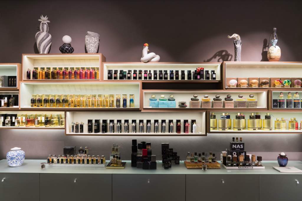 Gli essenziali 2020 da Calé: presentazione ufficiale - Le Shopping News Il Magazine per gli Appassionati di Moda e Tendenze