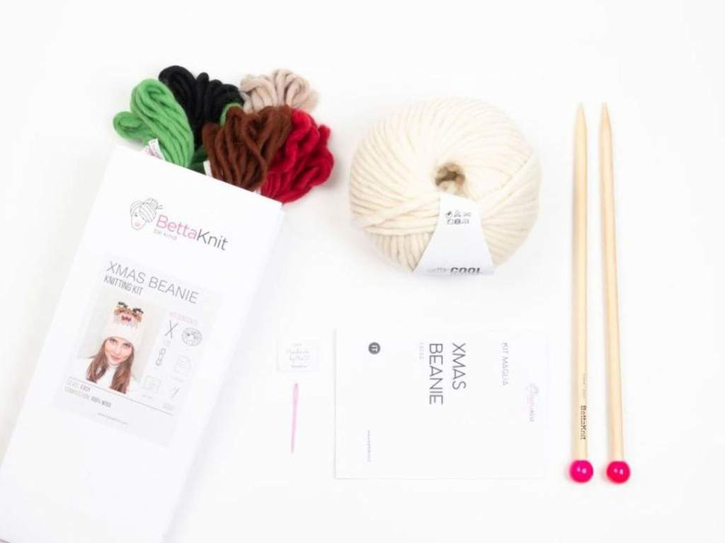 BETTAKNIT, kit natalizi per lavorare  a maglia - Le Shopping News Il Magazine per gli Appassionati di Moda e Tendenze