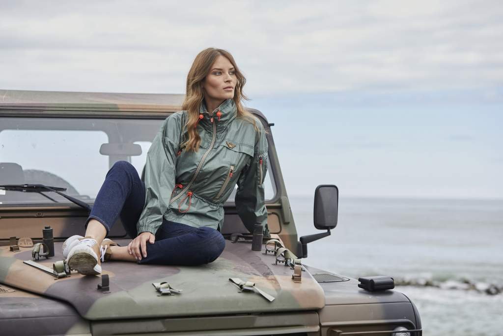AERONAUTICA-MILITARE-Woman-SS21-indossato-13 Aeronautica Militare, collezione donna Primavera/Estate 2021