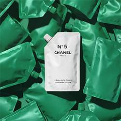 Chanel Factory 5, la nuova collezione che celebra N°5 - Le Shopping News Il Magazine per gli Appassionati di Moda e Tendenze