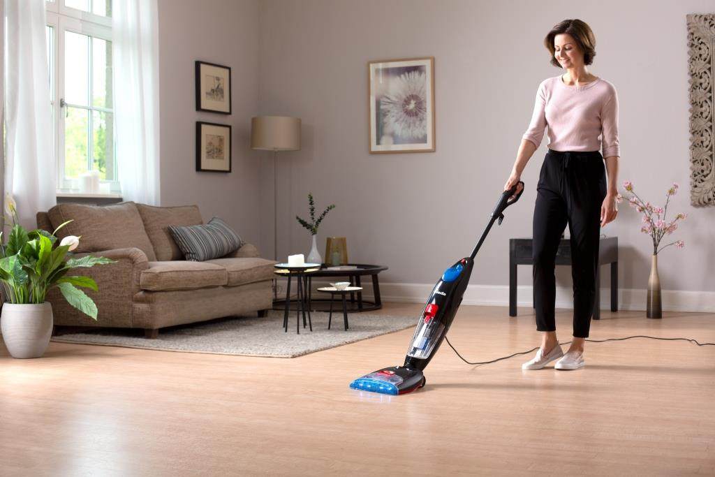 Vileda_JetClean-3in1_in-uso1 Vileda pulizia dei pavimenti, le novità per un pulito impeccabile