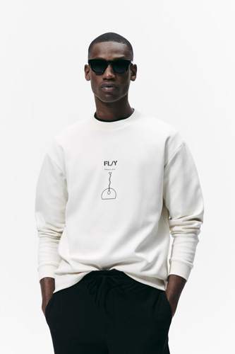 Kartell e Zara creano la capsule collection uomo - Le Shopping News Il Magazine per gli Appassionati di Moda e Tendenze