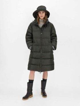 Max Mara e i piumini per l'inverno 2022