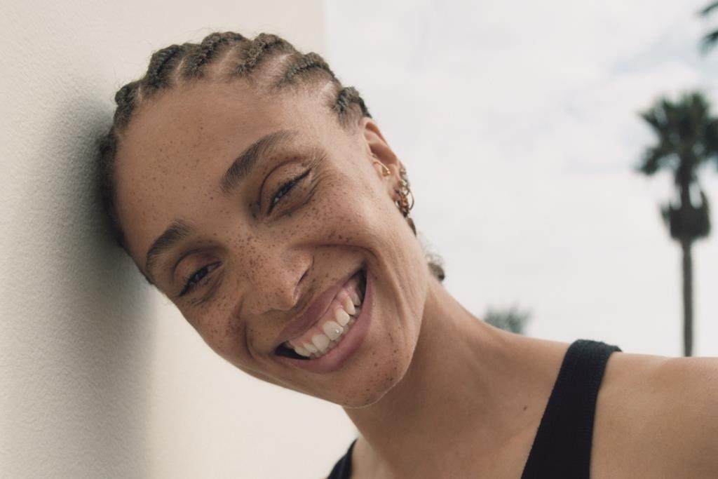 Jo Malone London sceglie come Global Ambassador Adwoa Aboah - Le Shopping News Il Magazine per gli Appassionati di Moda e Tendenze