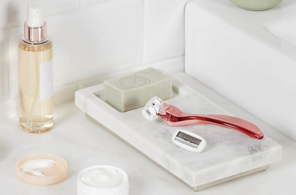 Wilkinson presenta i nuovi rasoi femminili Intuition
