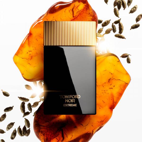 Tom Ford presenta la fragranza maschile Noir Extreme Parfum - Le Shopping News Il Magazine per gli Appassionati di Moda e Tendenze