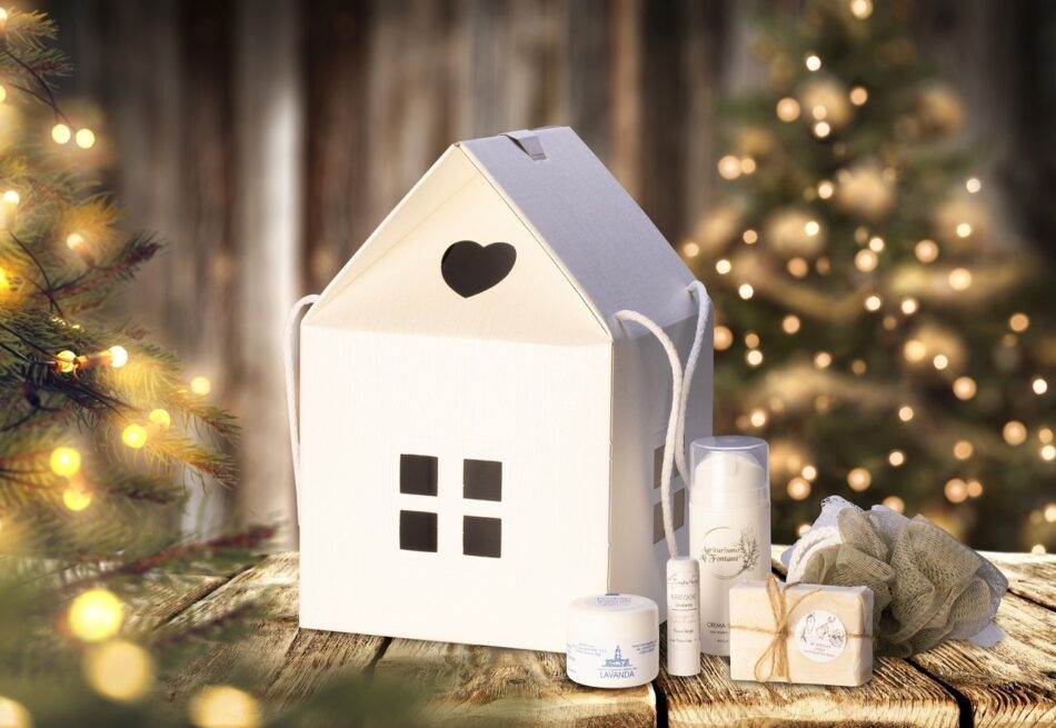 Regali di Natale beauty 2022: make up e prodotti top da donare - Le Shopping News Il Magazine per gli Appassionati di Moda e Tendenze