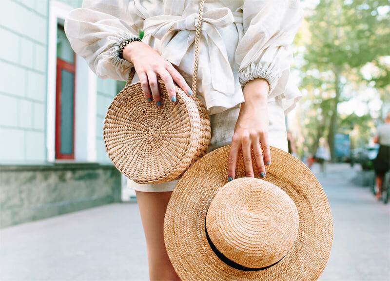 Borse di Paglia: come abbinarle al mare e in città - Le Shopping News Il Magazine per gli Appassionati di Moda e Tendenze
