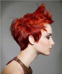 Tagli capelli corti e tonalità, le tendenze dell'inverno 2023-2024 - Le Shopping News Il Magazine per gli Appassionati di Moda e Tendenze