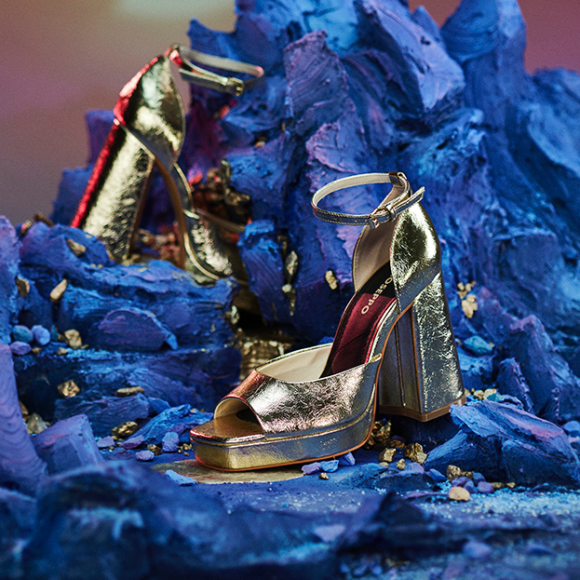 Natale 2023: 6 scarpe eleganti da trovare sotto l'albero - Le Shopping News Il Magazine per gli Appassionati di Moda e Tendenze