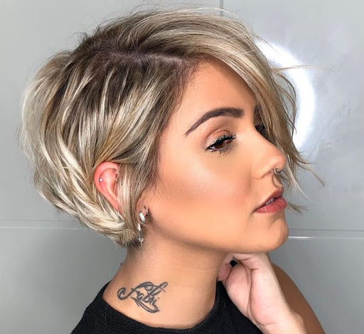 Tagli di capelli, le tendenze dell'estate 2024 - Le Shopping News Il Magazine per gli Appassionati di Moda e Tendenze