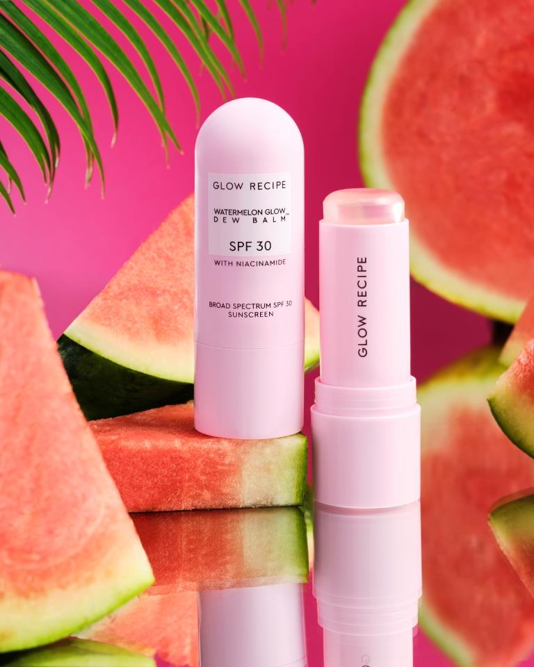 Glow Recipe, il nuovo stick siero Watermelon Glow Dew Balm SPF 30 - Le Shopping News Il Magazine per gli Appassionati di Moda e Tendenze