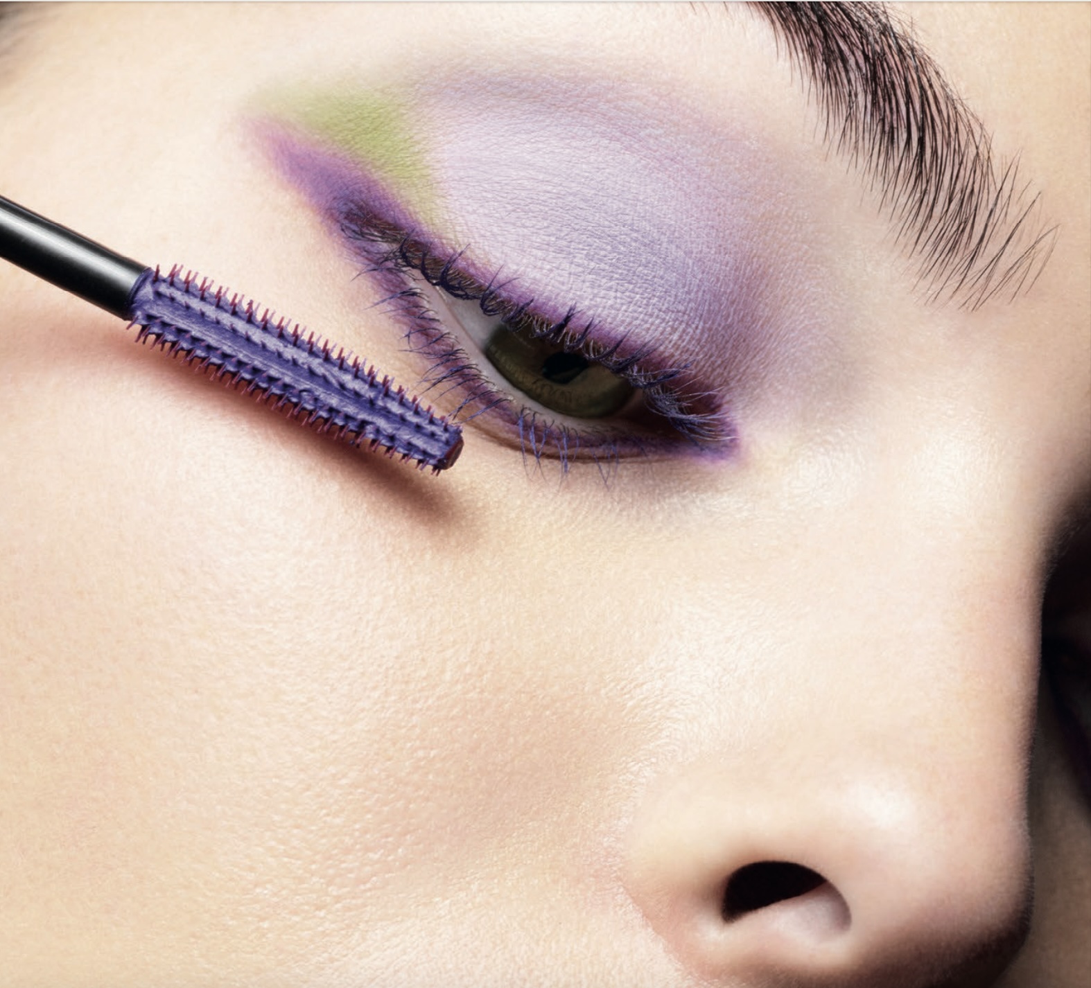 Chanel make up: Clairvoyance è la nuova collezione autunno-inverno 2024 - Le Shopping News Il Magazine per gli Appassionati di Moda e Tendenze
