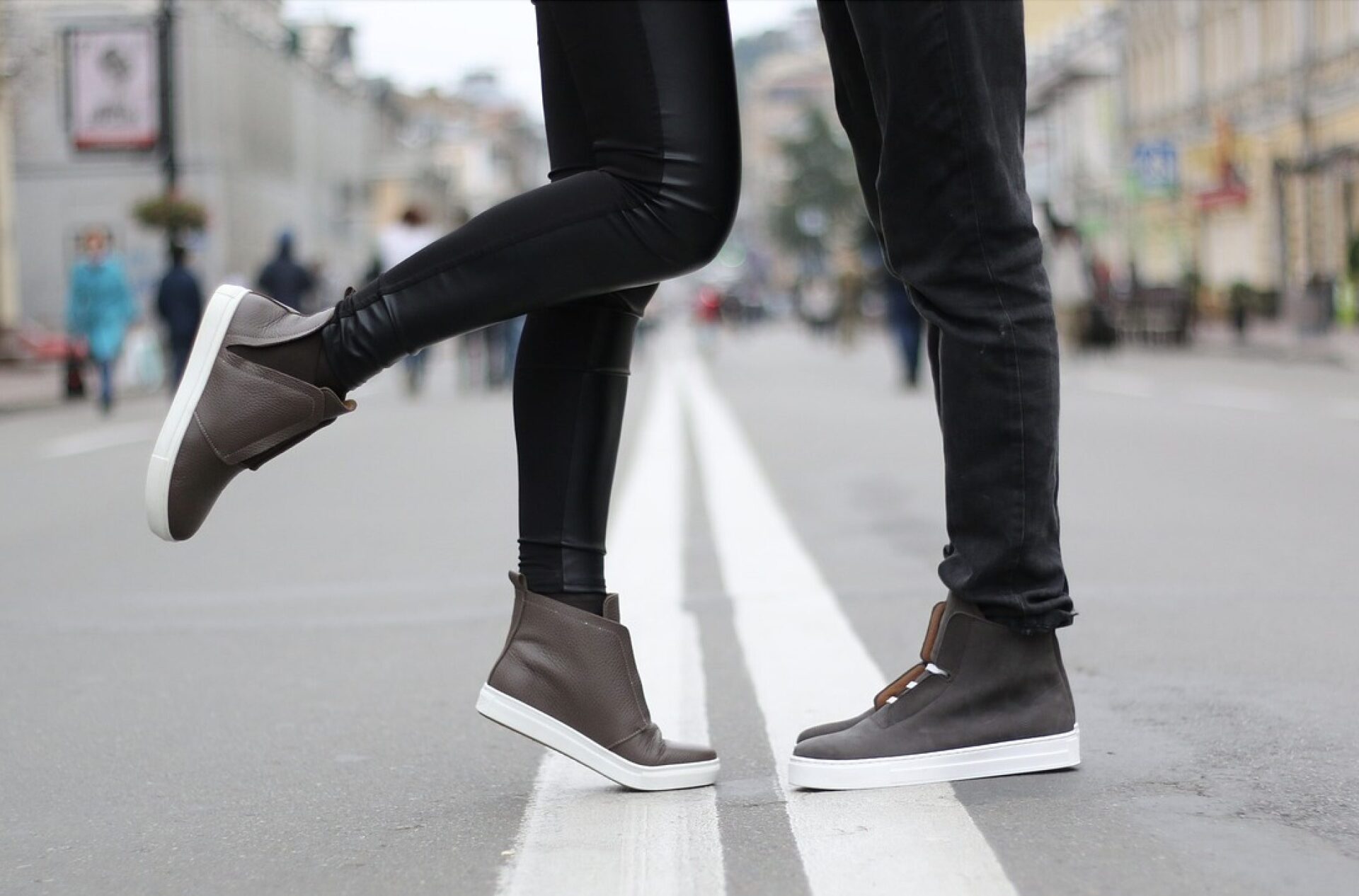 Come-trovare-un-affidabile-negozio-di-scarpe-online-qualita-e-stile-per-tutta-la-famiglia Come trovare un affidabile negozio di scarpe online: qualità e stile per tutta la famiglia