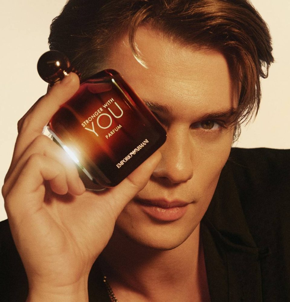 Nicholas Galitzine nuovo Global Fragrance Ambassador per i profumi Emporio Armani