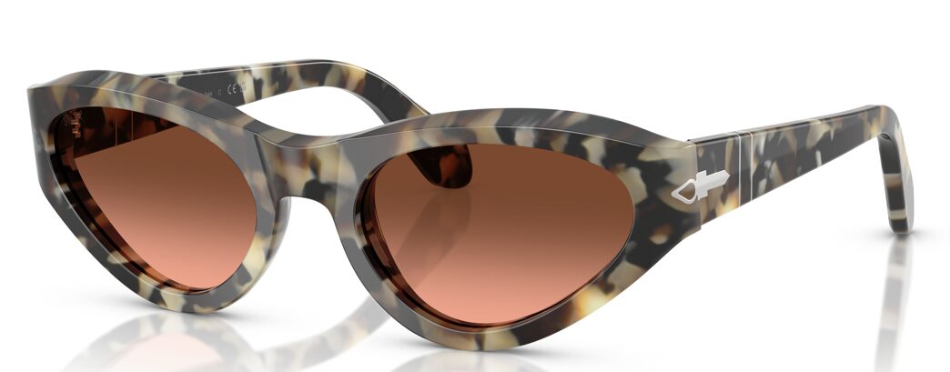 Occhiali da sole e da vista per  San Valentino: le proposte esclusive di Essilor Luxottica - Le Shopping News Il Magazine per gli Appassionati di Moda e Tendenze