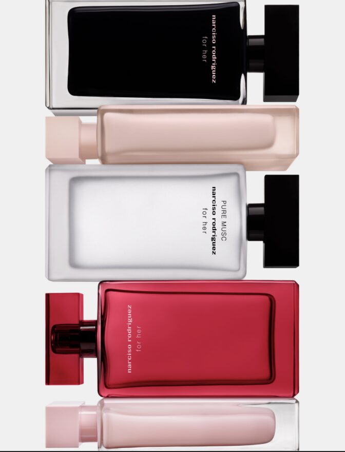 Narciso Rodriguez for her eau de parfum intense: un'interpretazione seducente del cuore di muschio - Le Shopping News Il Magazine per gli Appassionati di Moda e Tendenze
