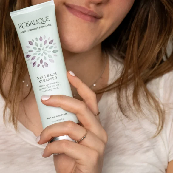 Rosalique: la beauty routine completa per pelli sensibili e soggette a rossori - Le Shopping News Il Magazine per gli Appassionati di Moda e Tendenze
