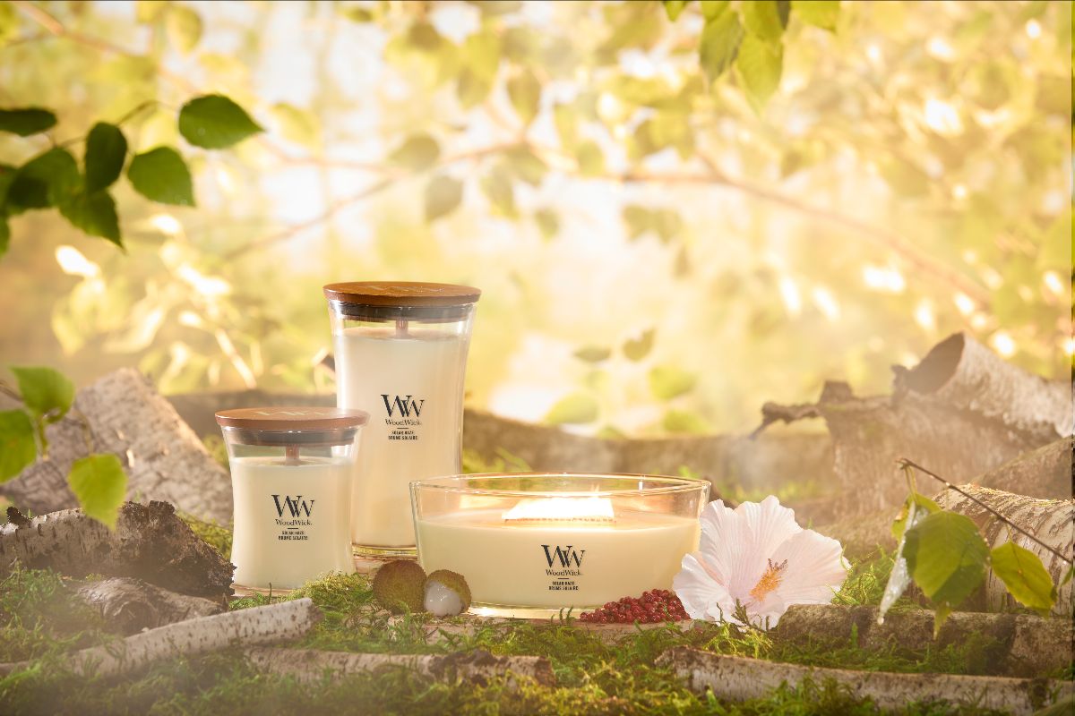 Scopri le nuove candele Woodwick Vapour Trails: fragranze avvolgenti e design elegante per un relax multisensoriale
